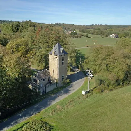 Vakantiehuis Attractive Holiday In Marche-en-famenne With Garden