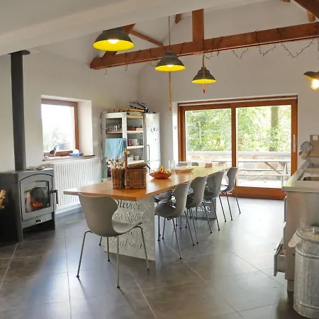 Attractive Holiday In Marche-en-famenne With Garden Vakantiehuis