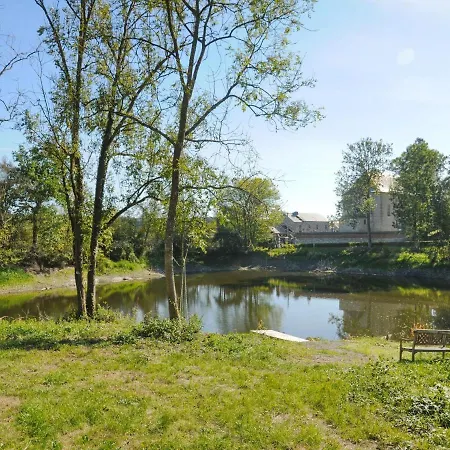 Attractive Holiday In Marche-en-famenne With Garden Vakantiehuis *